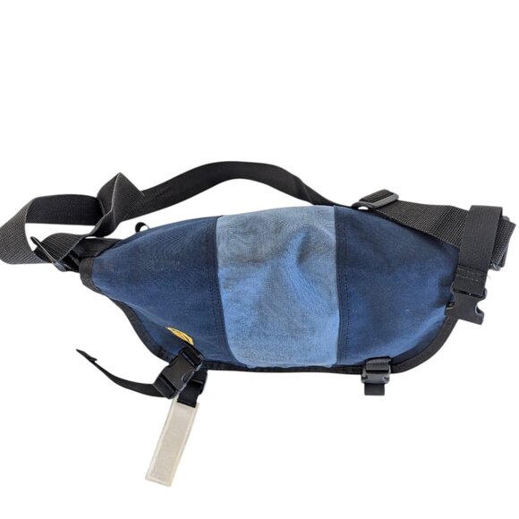 Timbuk2 2-toned Blue Messenger back with adjustable shoulder strap - Picture 8 of 10